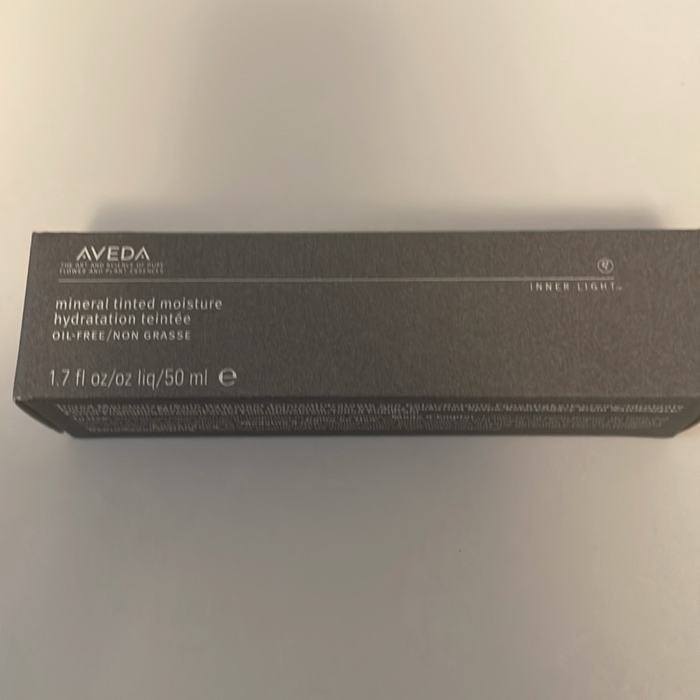 Aveda Inner Light Mineral Tinted Moisture-Beechwood 02 NEW - Picture 2 of 3